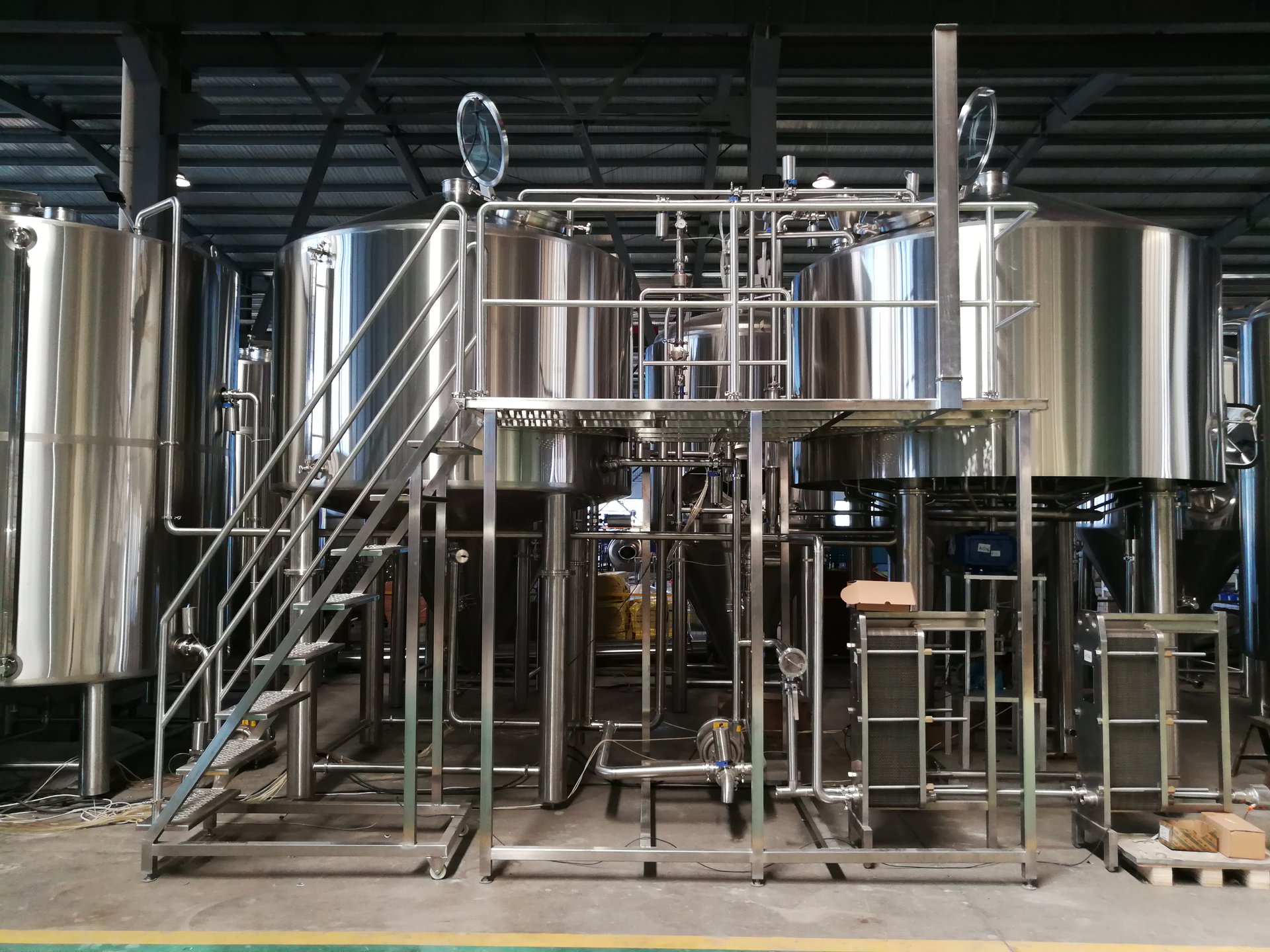 <b>One complete 30bbl brewery system</b>