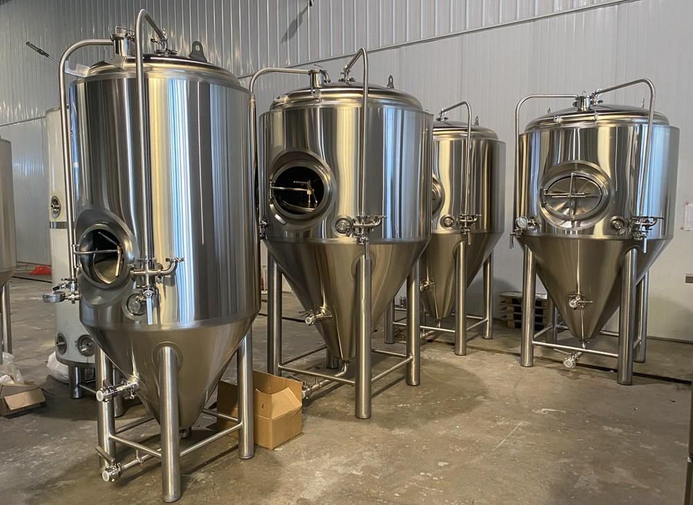 Fermenter, brewery equipment, beer equipment, fermentation tank,brewery house, brewhouses, fermenters,brew houses,  fermentation tanks, beer brewing