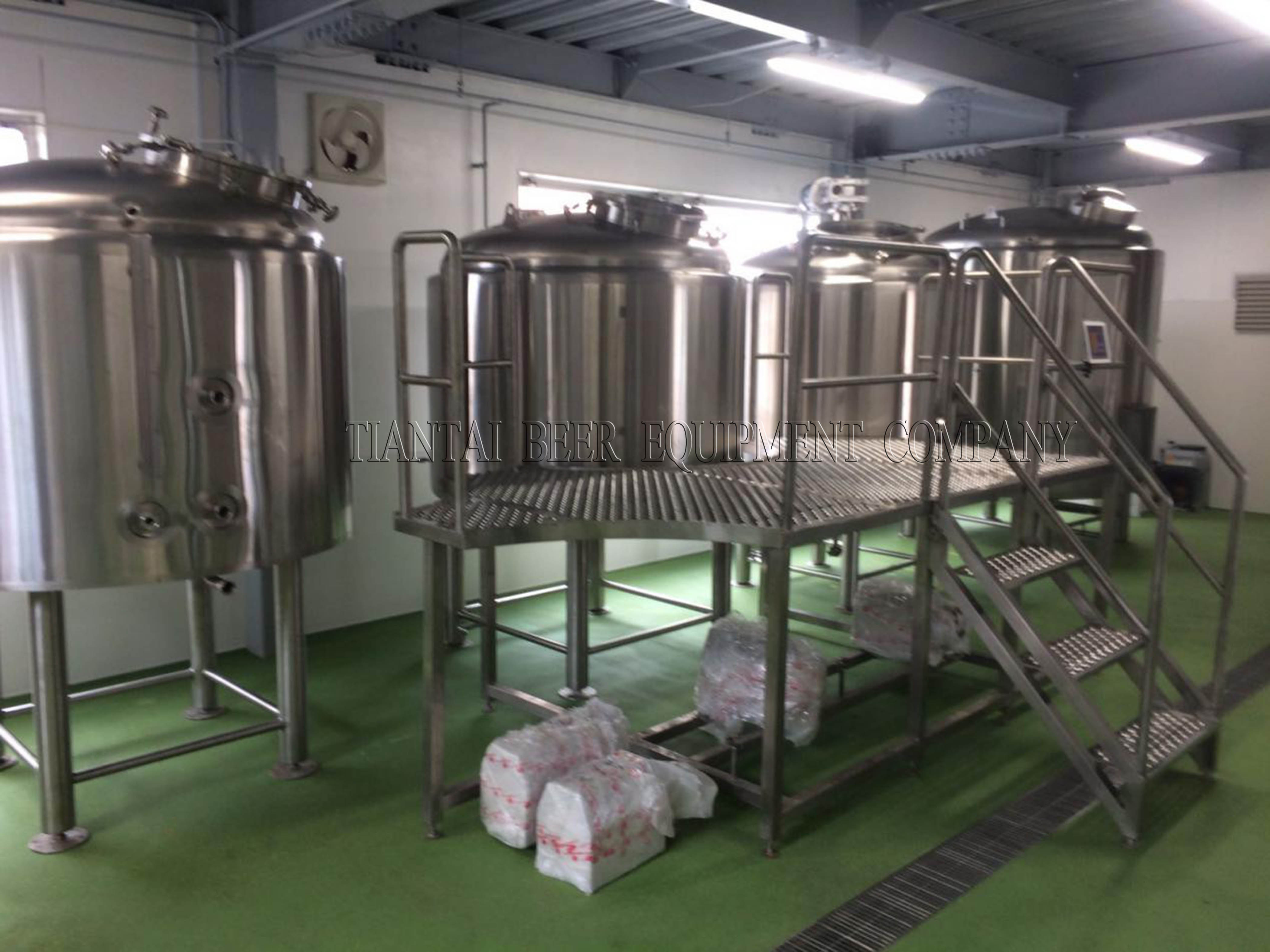 3 vessel brewhouse 