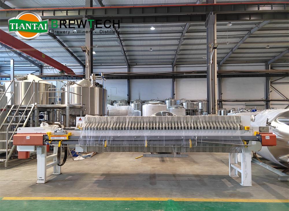 Brew house equipment, brewing equipment, mash press, filter press, mash tun, lauter tun, boil kettle, whirlpool tun, brewery equipment