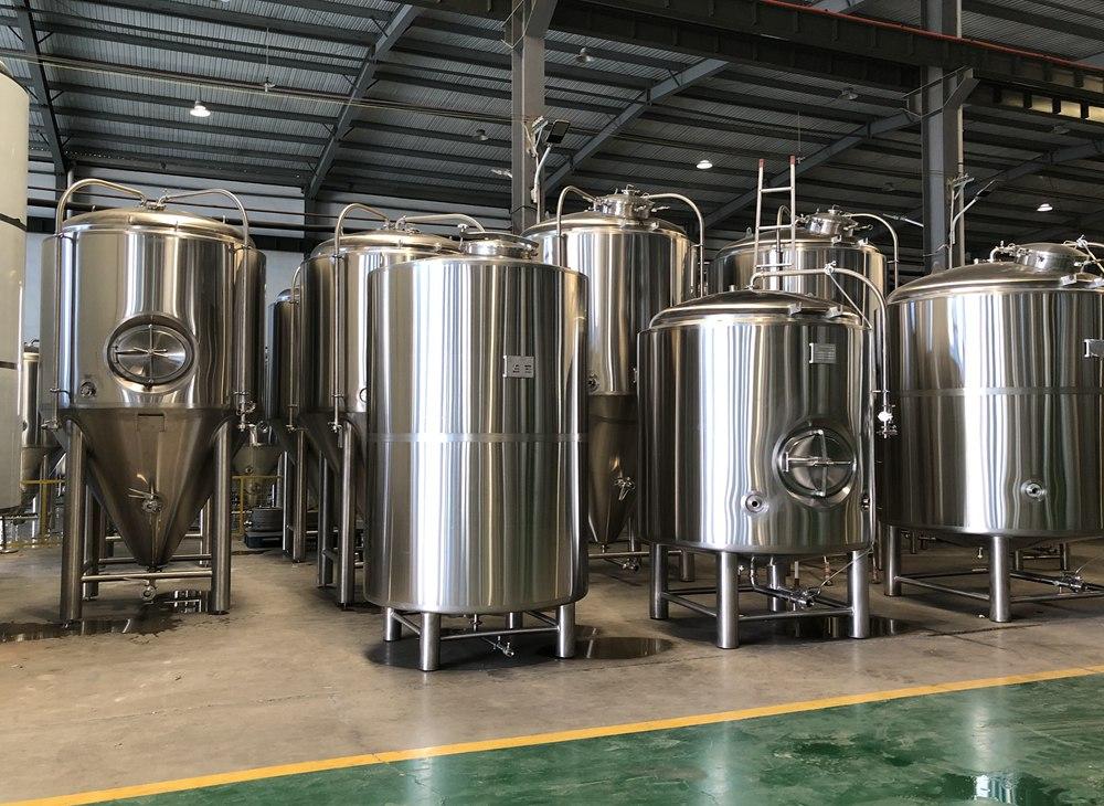 Maturation tanks,Bright beer tank,Brite tank,storage tank,Cylindrical storage tanks,beer equipment,brewery equipment,brewery