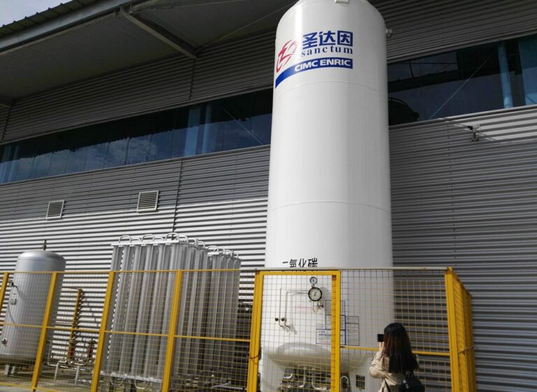300kg/h CO2回収システム