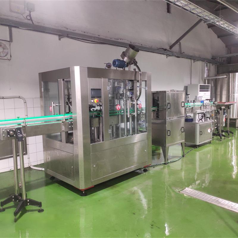 Automatic 3 in 1 Bottling Machine